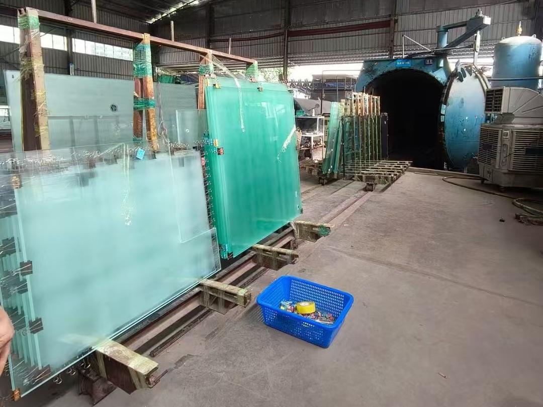 防彈玻璃是怎么制作了